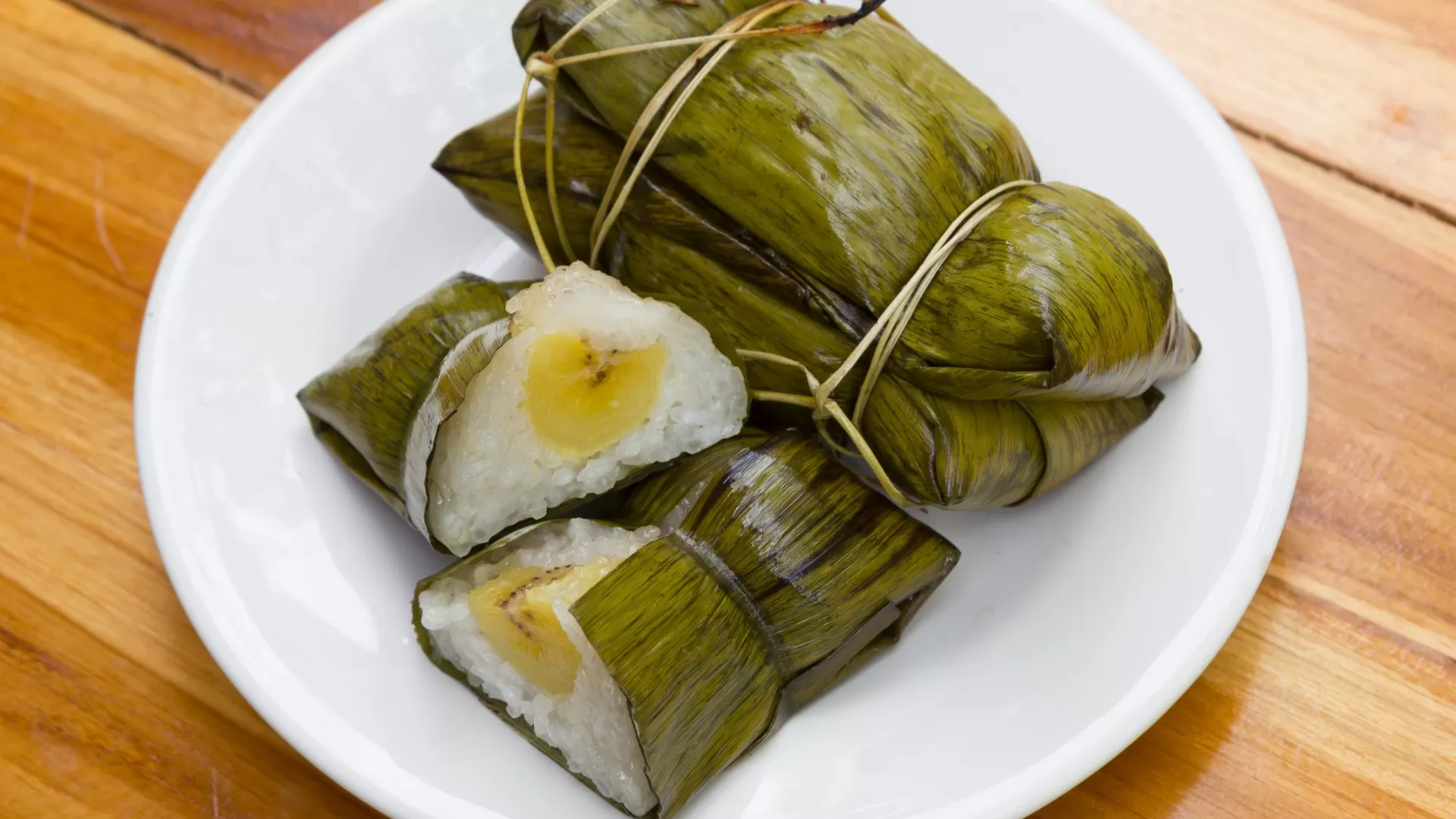 Ansom Chek – Sticky rice with banana