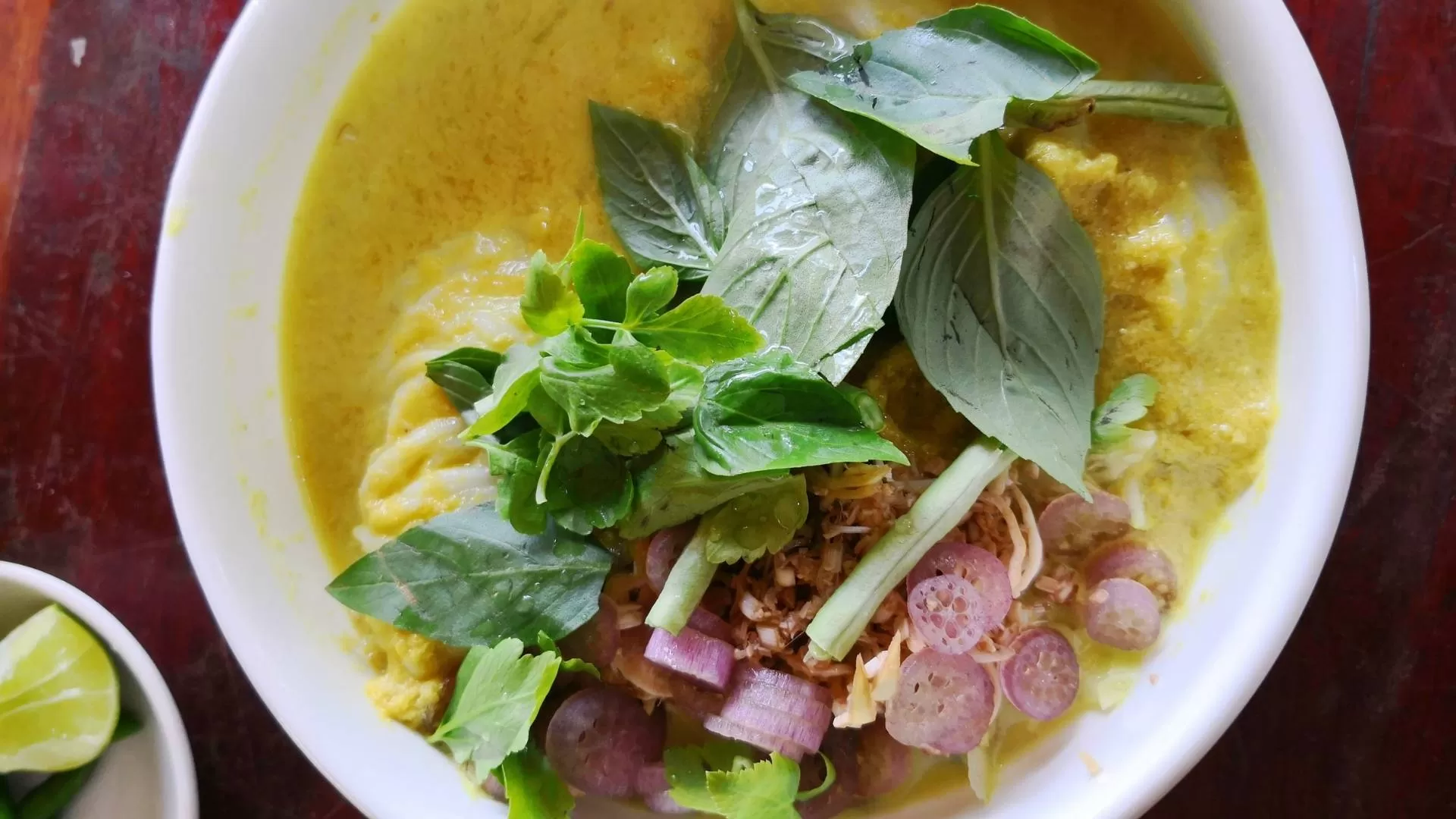 Nom Banh Chok – Khmer rice noodles