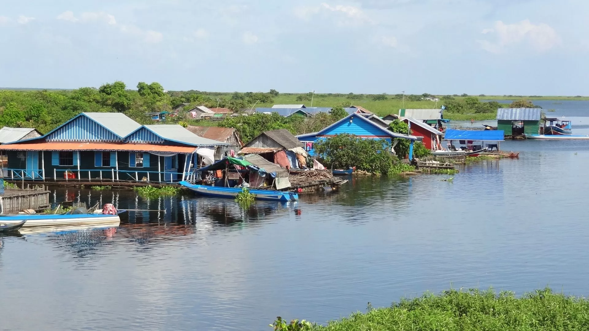 Tonle Sap floating villages