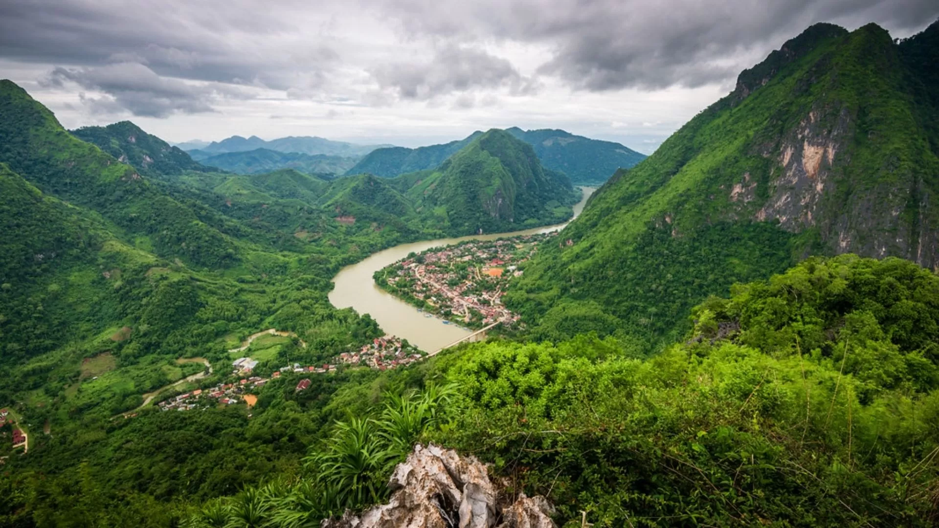 Nong Khiaw viewpoint