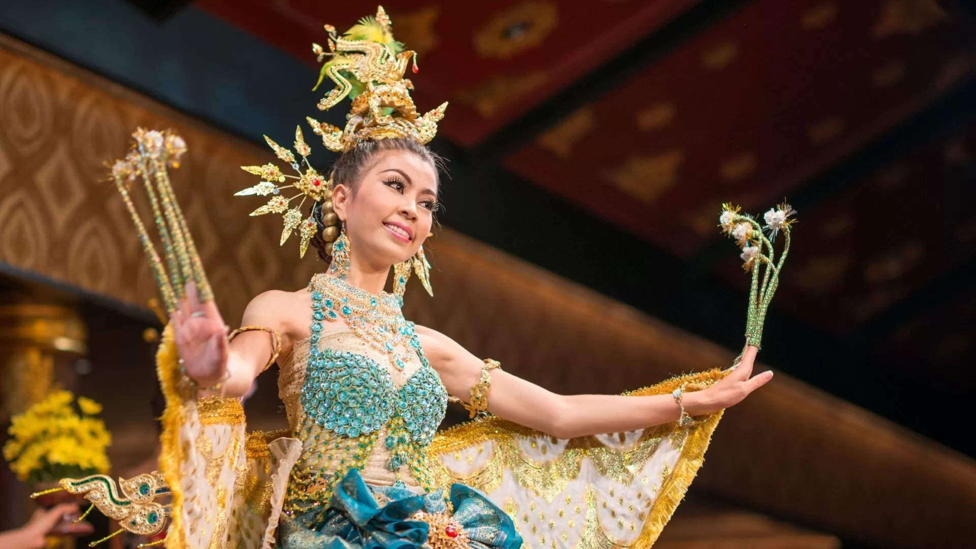 Traditional Thai dance performances
