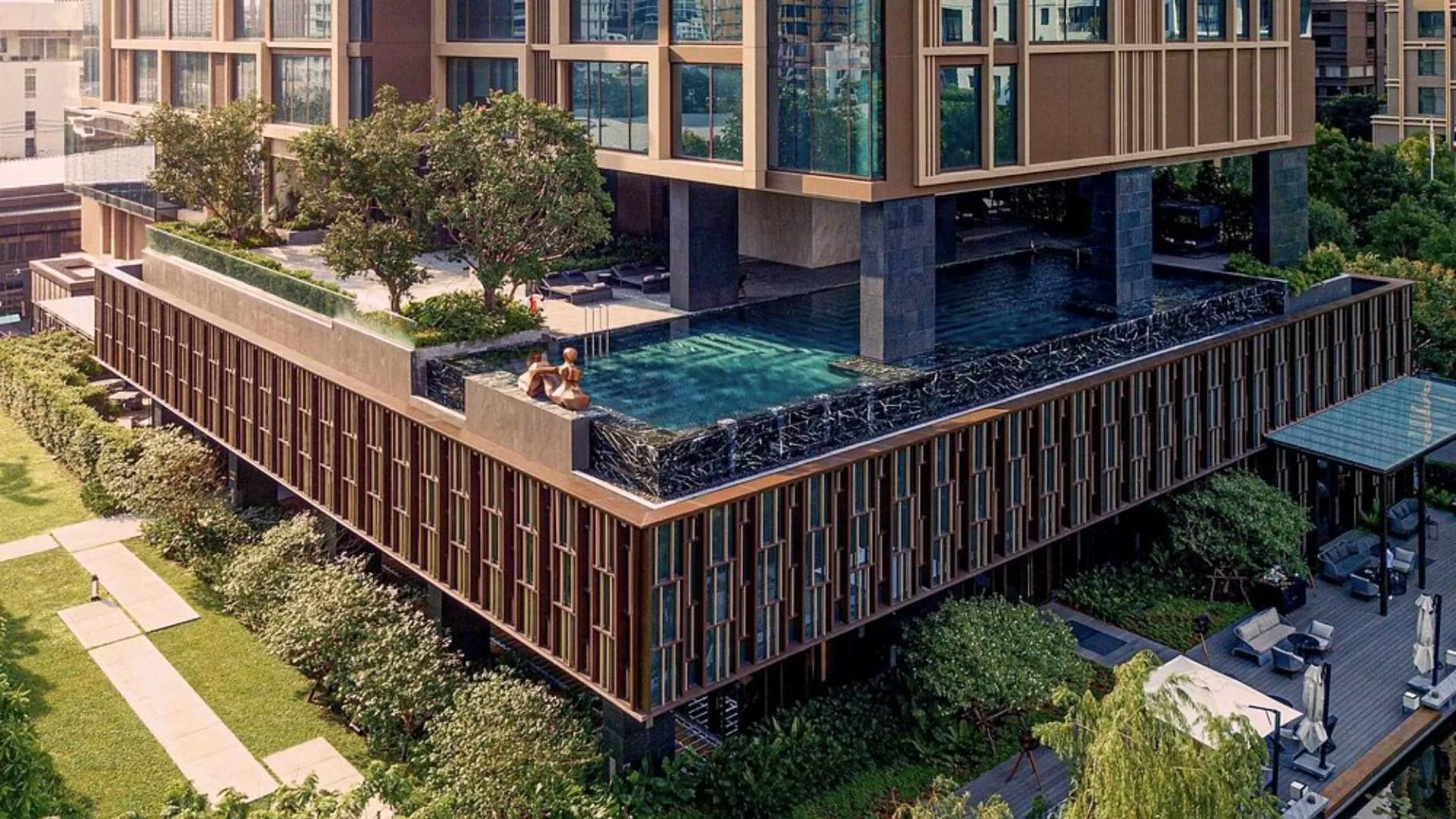 Kimpton Maa-Lai Bangkok Hotel