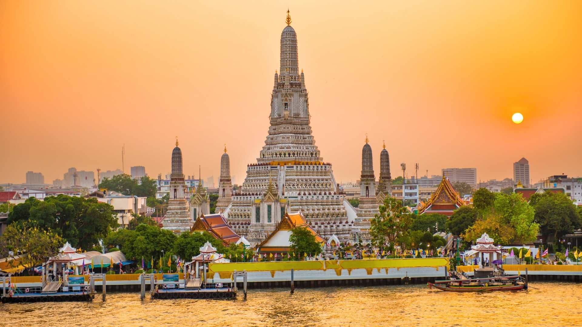 Wat Arun temple