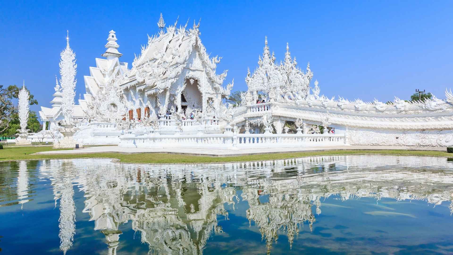 The White Temple (Wat Rong Khun)