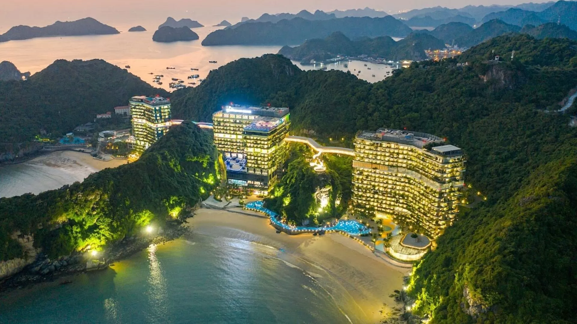 Flamingo Cat Ba Beach Resort