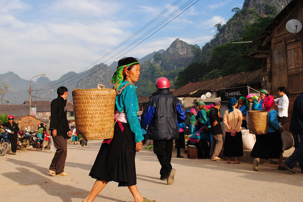 Que faire à Ha Giang : Participer à des marchés ethniques