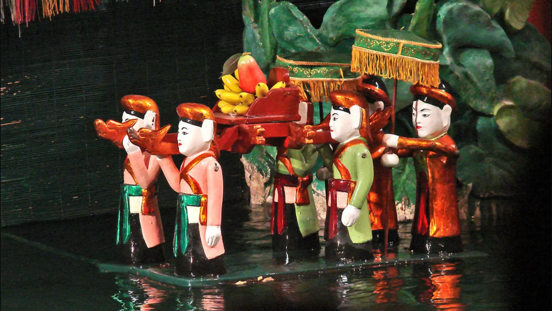 Spectacle spectacle au théâtre de marionnettes sur l’eau