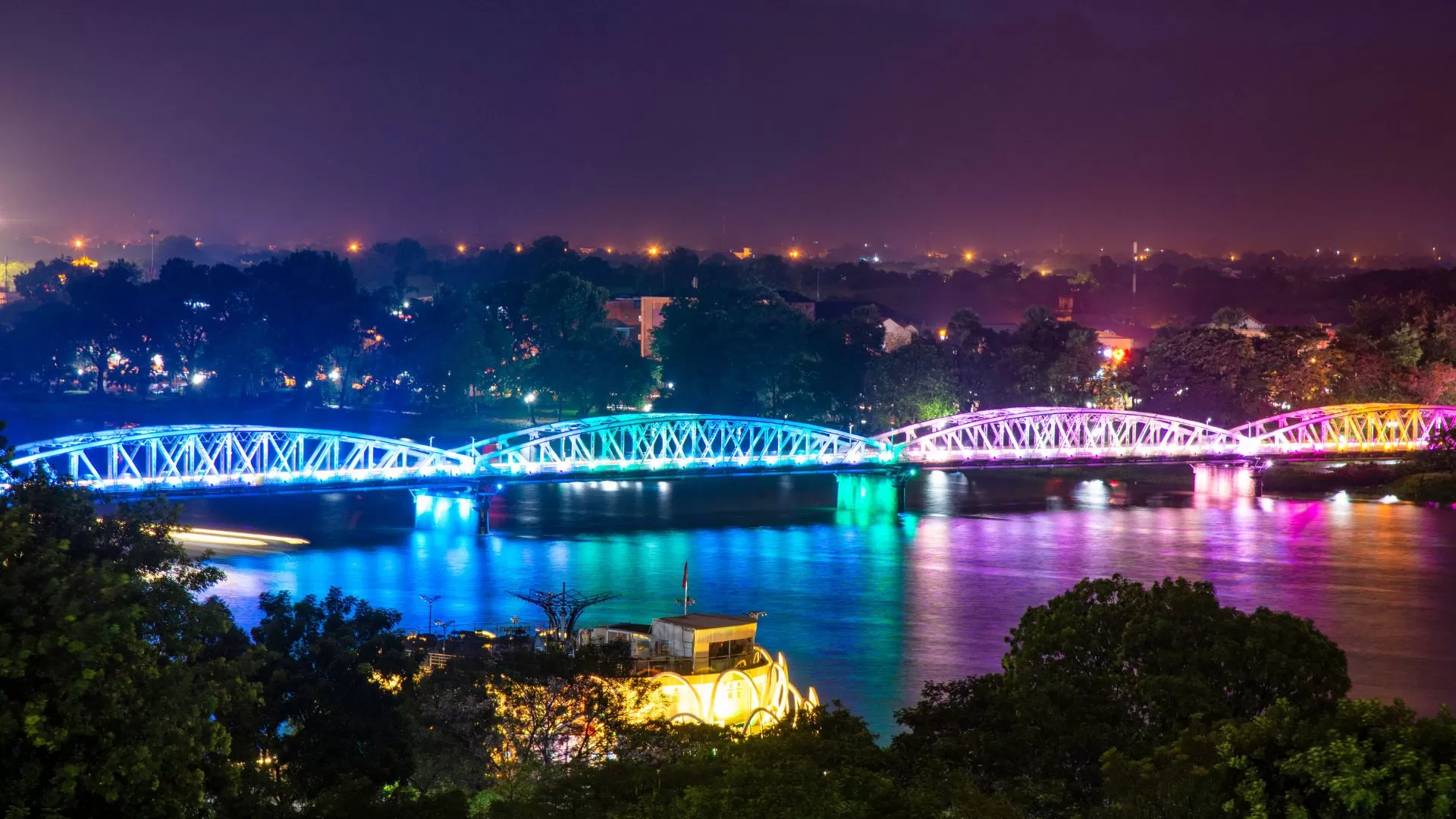 Trang Tien Bridge at night