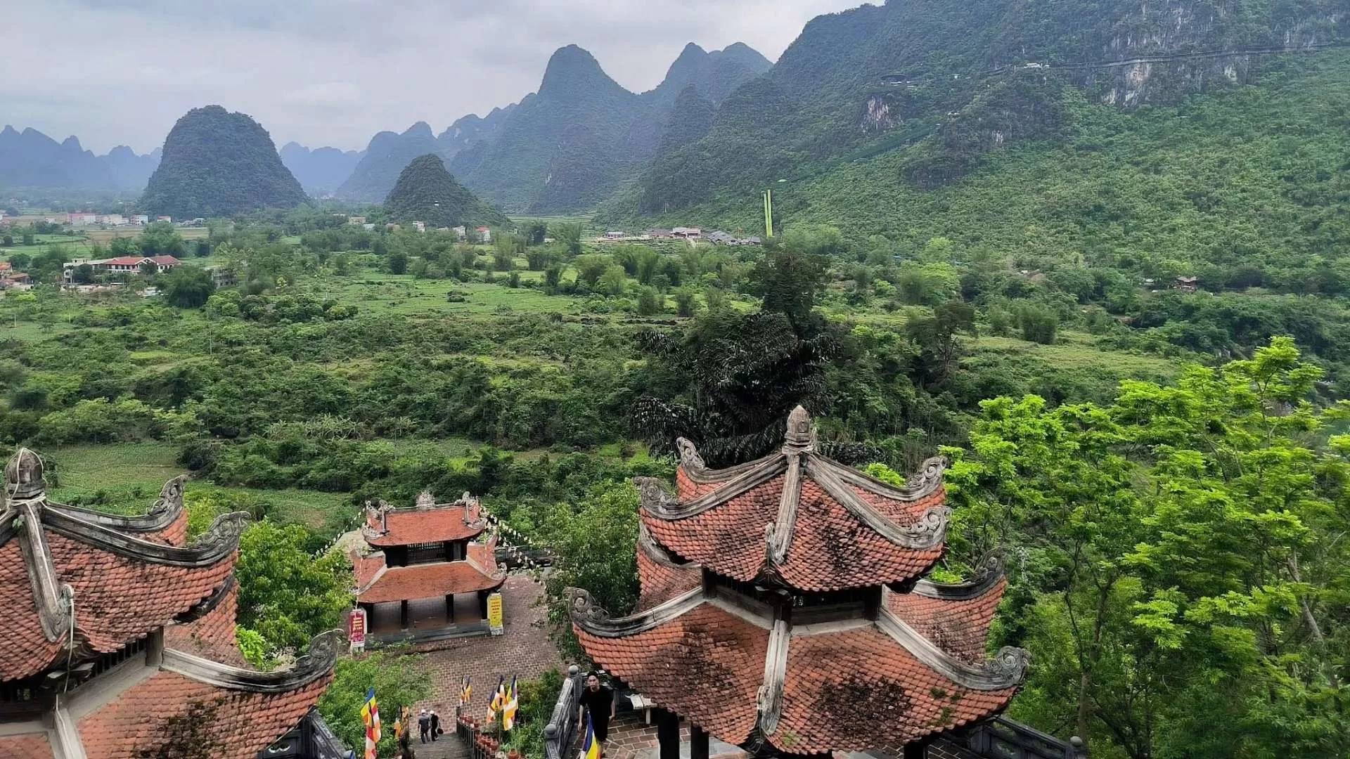 Phat Tich Truc Lam Ban Gioc pagoda