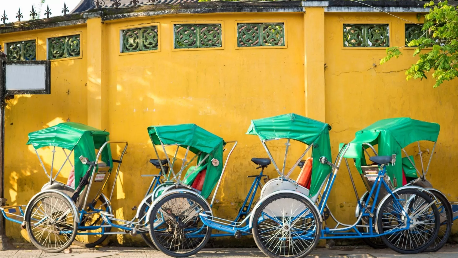 Getting around Hoi An by cyclo