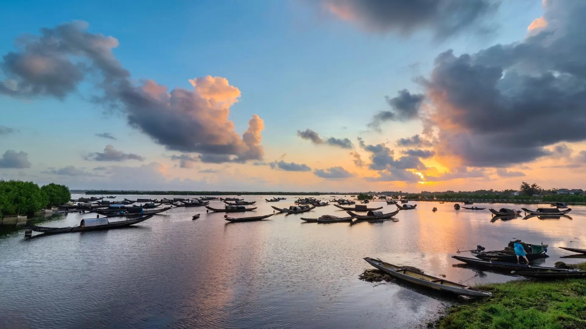 Chuon lagoon's beauty in Tam Giang