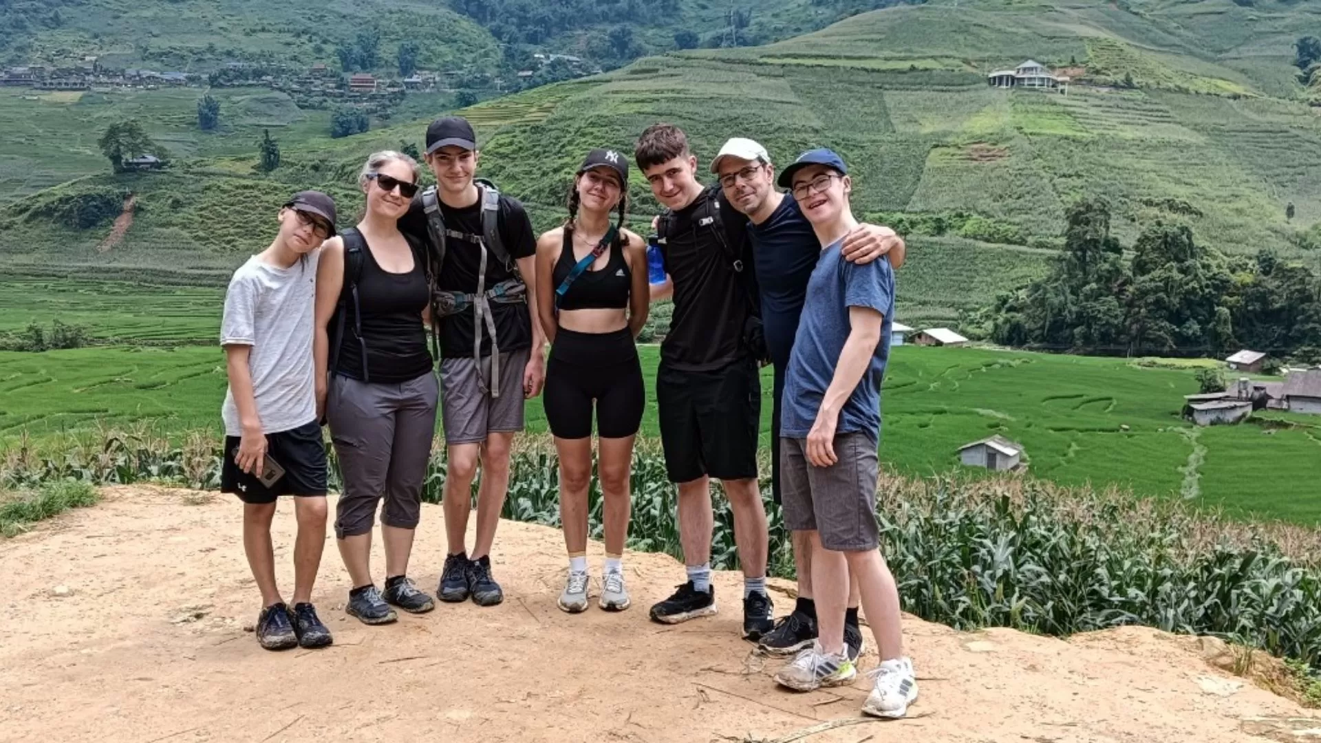 Touristes de Hanoi Voyages en randonnée à Sapa