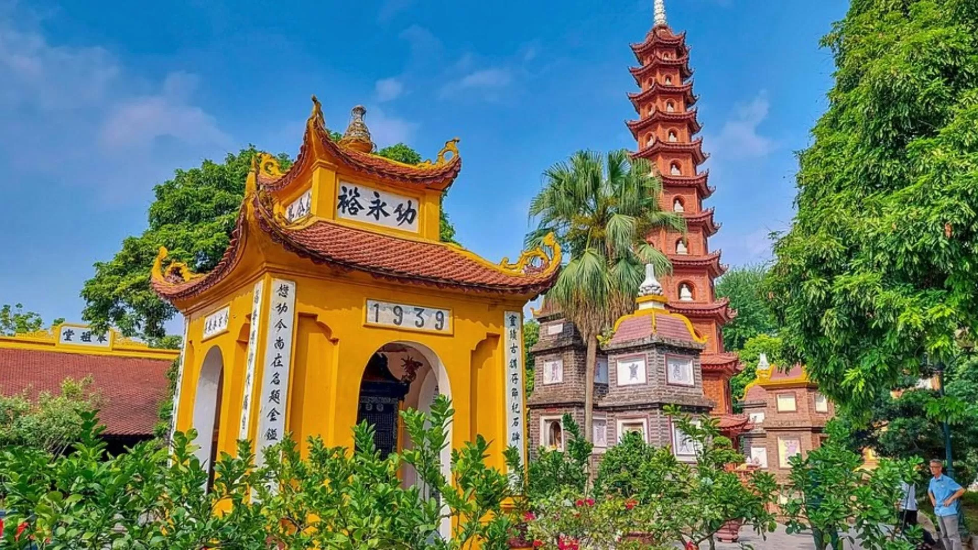 The beauty of Tran Quoc pagoda